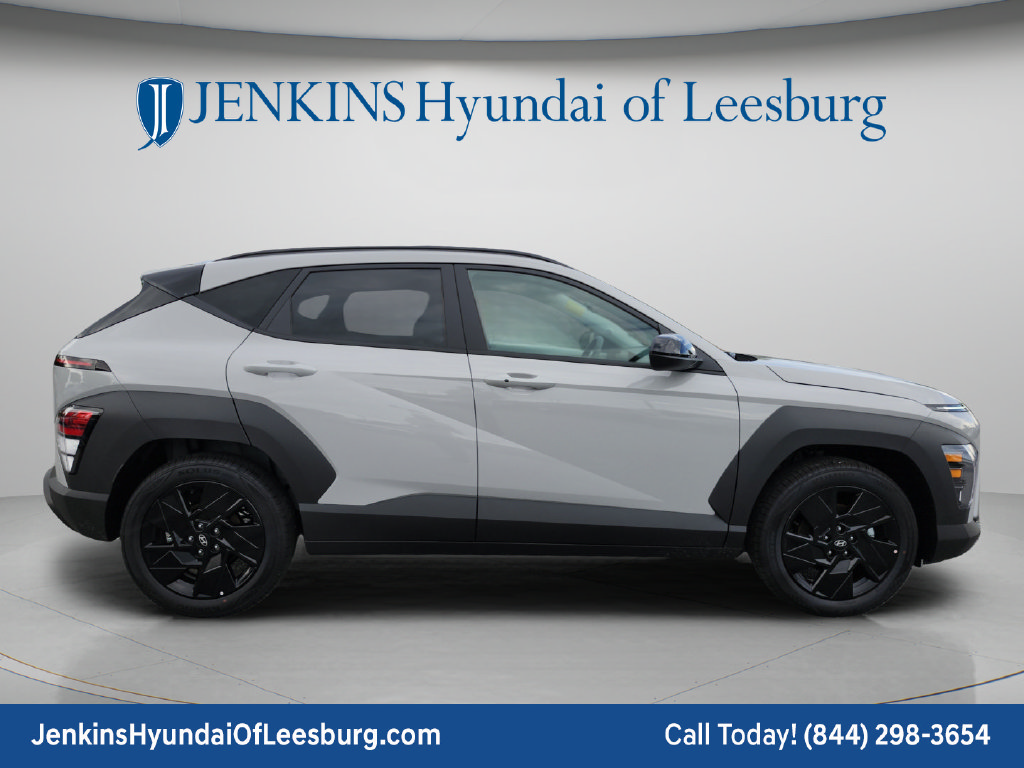 New 2027 Hyundai Kona SEL Sport FWD image 3