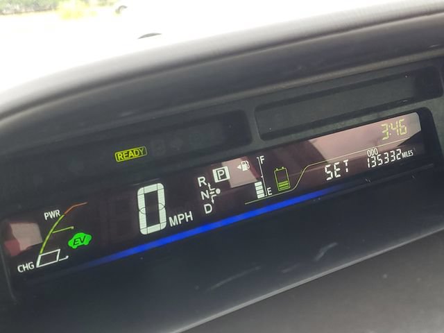 Used 2014 Toyota Prius V Three FWD image 9