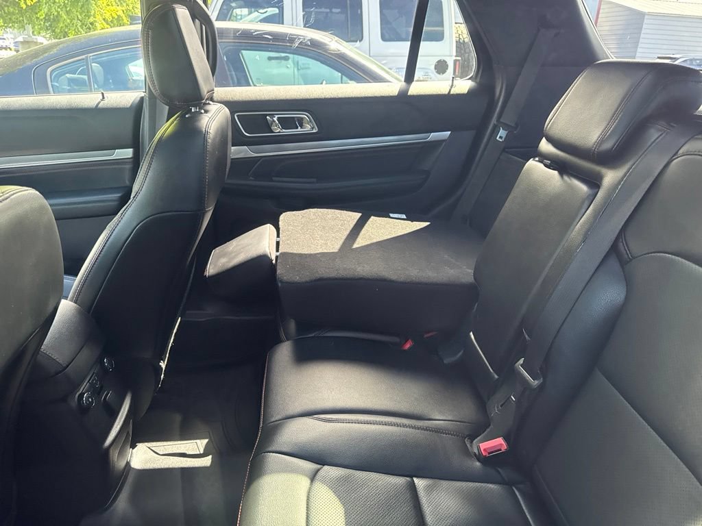 Used 2019 Ford Explorer Sport w/ Ford Safe & Smart Package AWD/4WD image 9
