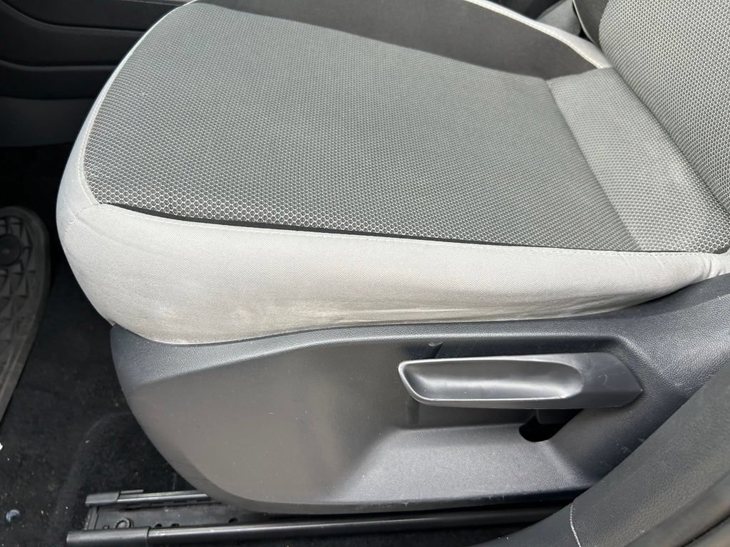 Certified 2022 Volkswagen Taos S AWD/4WD image 48