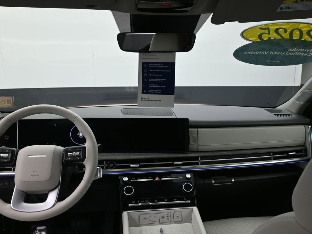 Used 2025 Hyundai Santa Fe Limited image 27