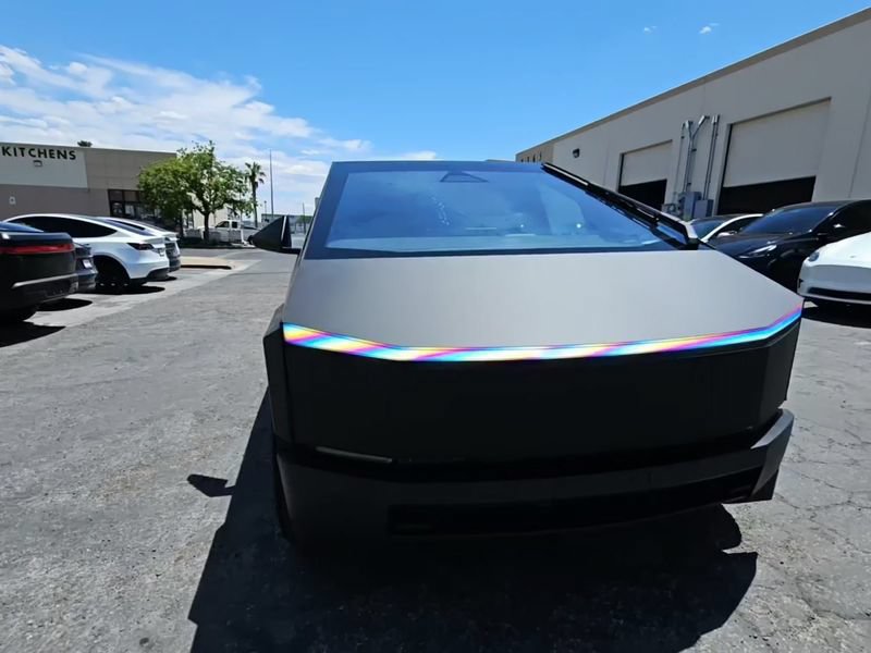 Used 2024 Tesla Cybertruck AWD Crew Cab image 1