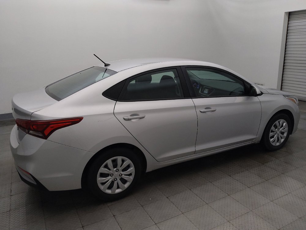 Used 2022 Hyundai Accent SE FWD image 10