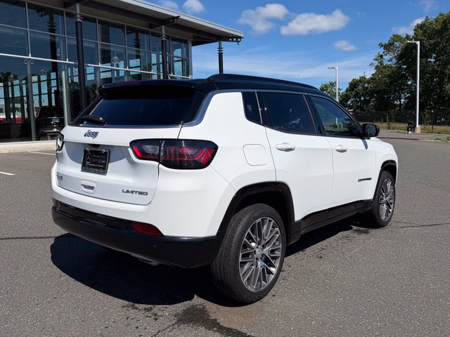 Used 2023 Jeep Compass Limited AWD/4WD image 7