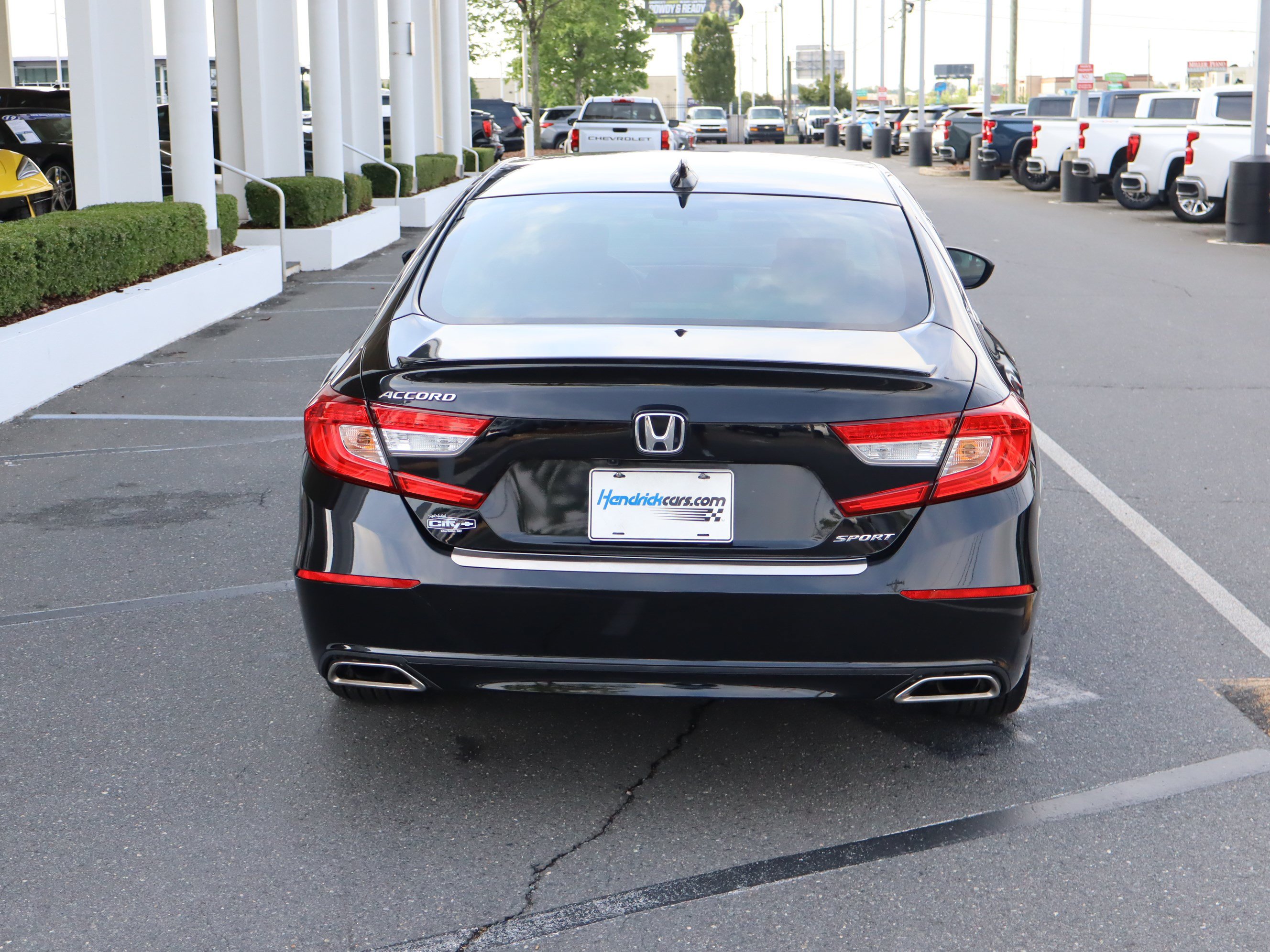 Used 2022 Honda Accord Sport image 9