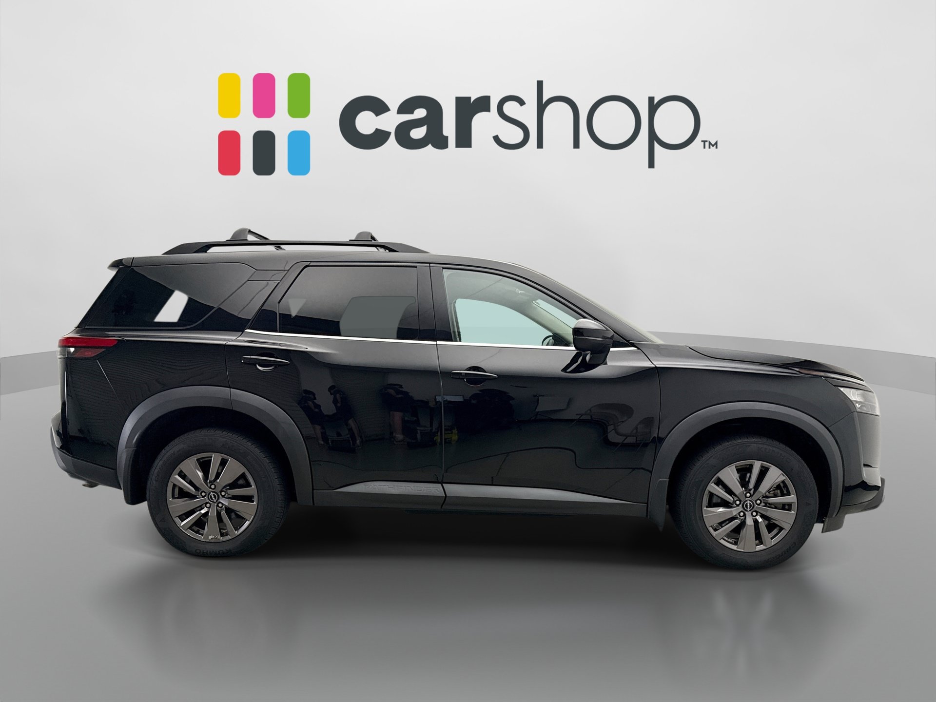 Used 2024 Nissan Pathfinder SV w/ Black Appearance Package AWD/4WD image 6