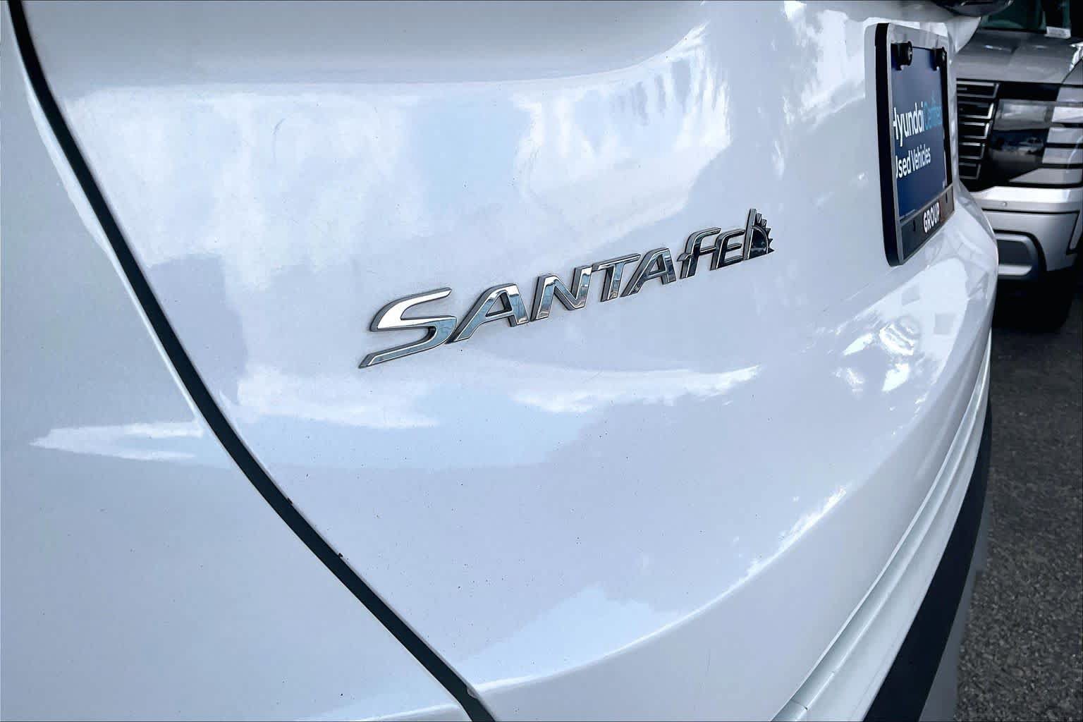 Used 2020 Hyundai Santa Fe SEL w/ Convenience Package FWD image 10