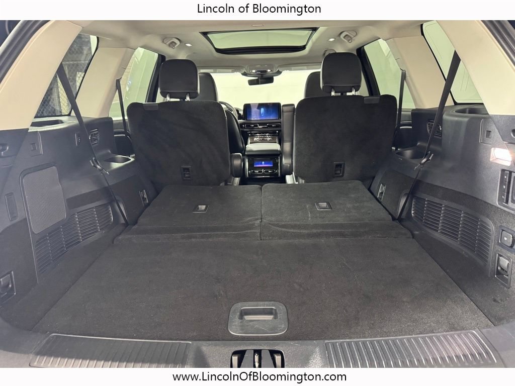 Used 2025 Lincoln Aviator Reserve AWD/4WD image 15