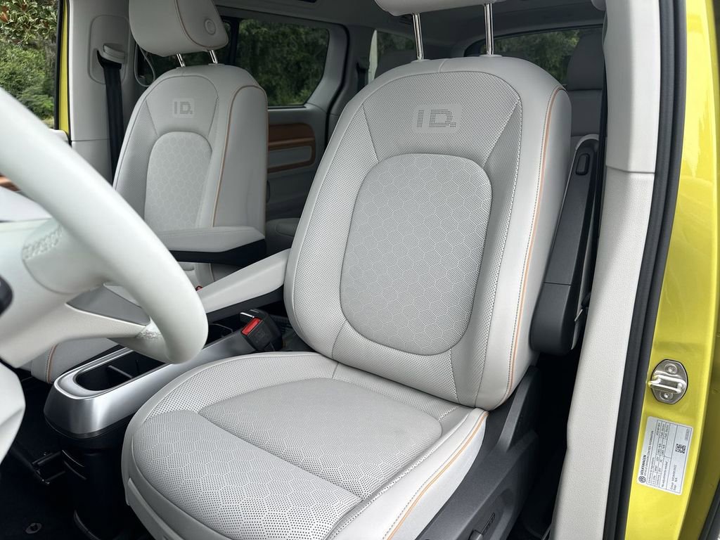 New 2025 Volkswagen ID. Buzz 1st Edition image 11