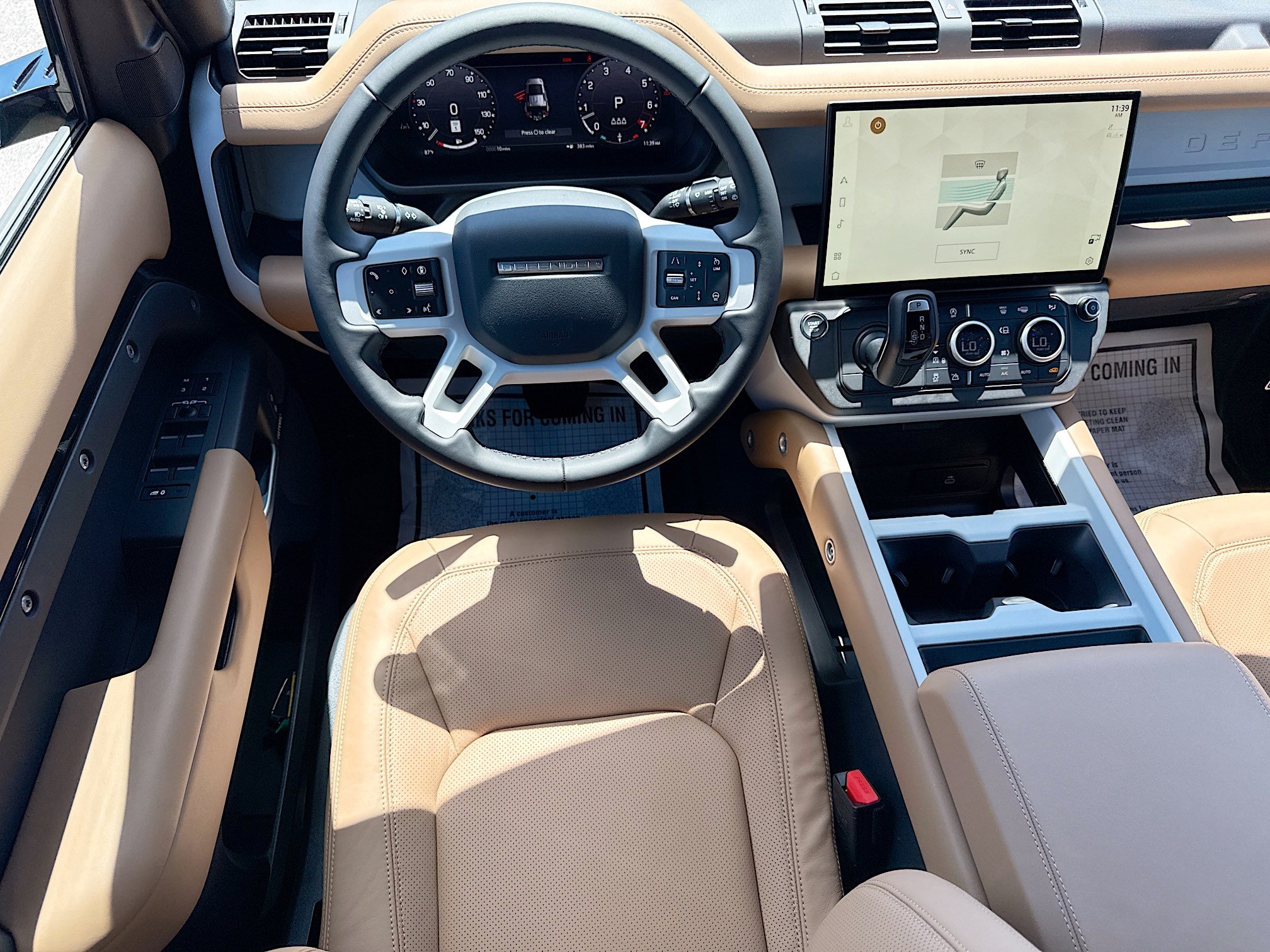 New 2026 Land Rover Defender 110 X-Dynamic SE AWD/4WD image 17