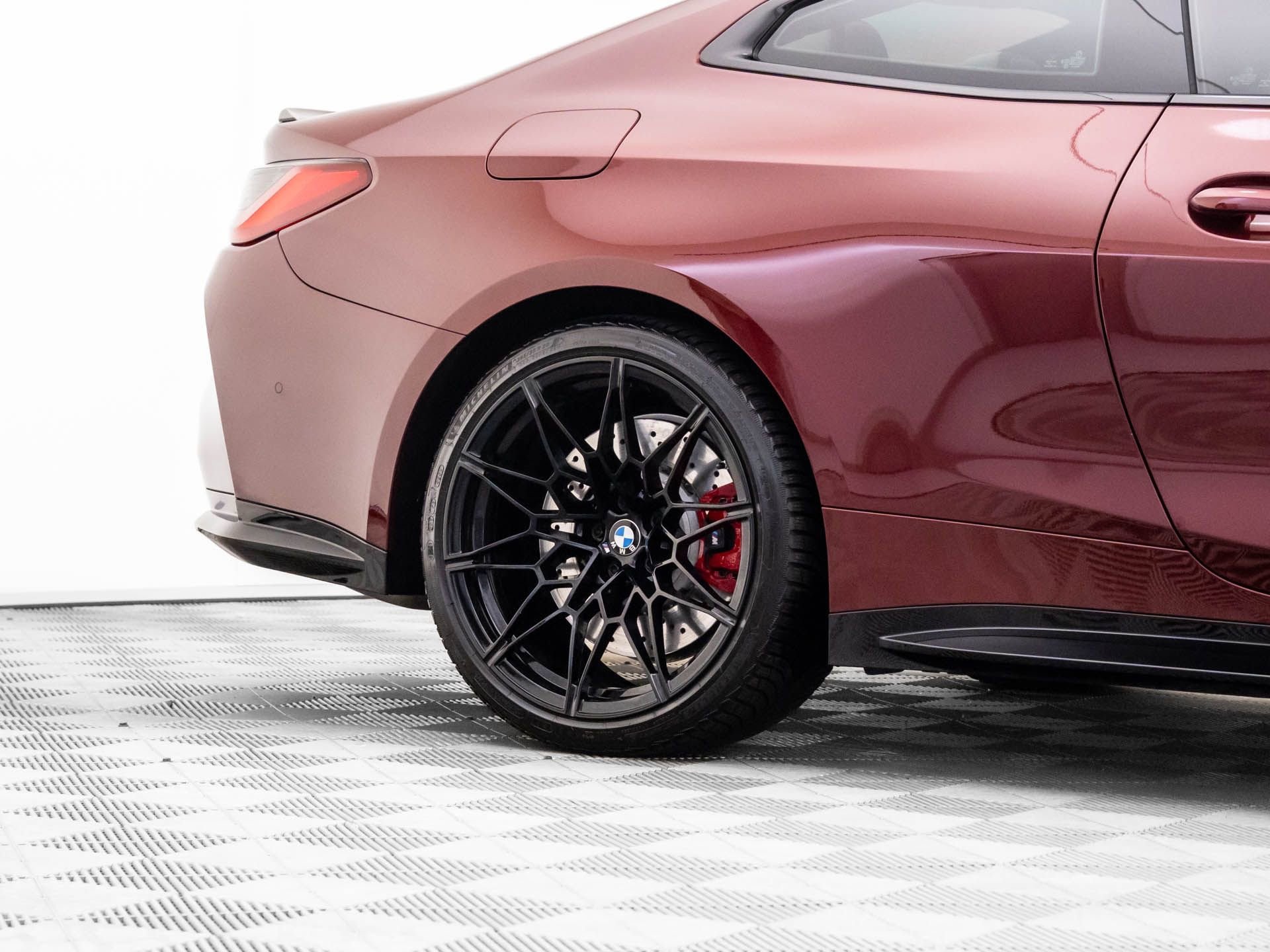 Certified 2022 BMW M4 xDrive Competition w/ M Carbon Exterior Package image 35