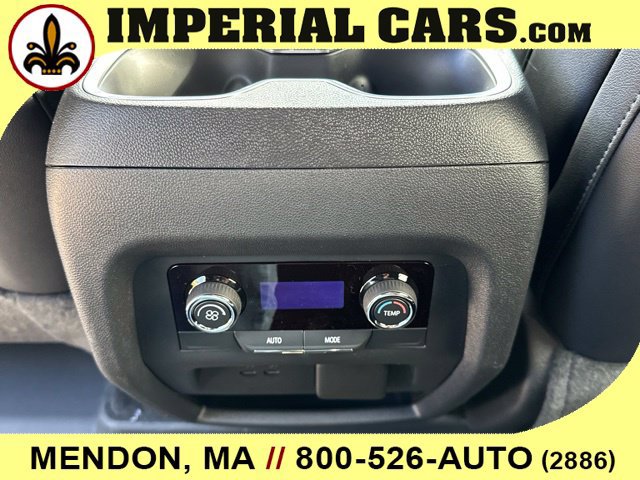 New 2027 Chevrolet Traverse LT w/ Driver Confidence Package AWD/4WD image 17