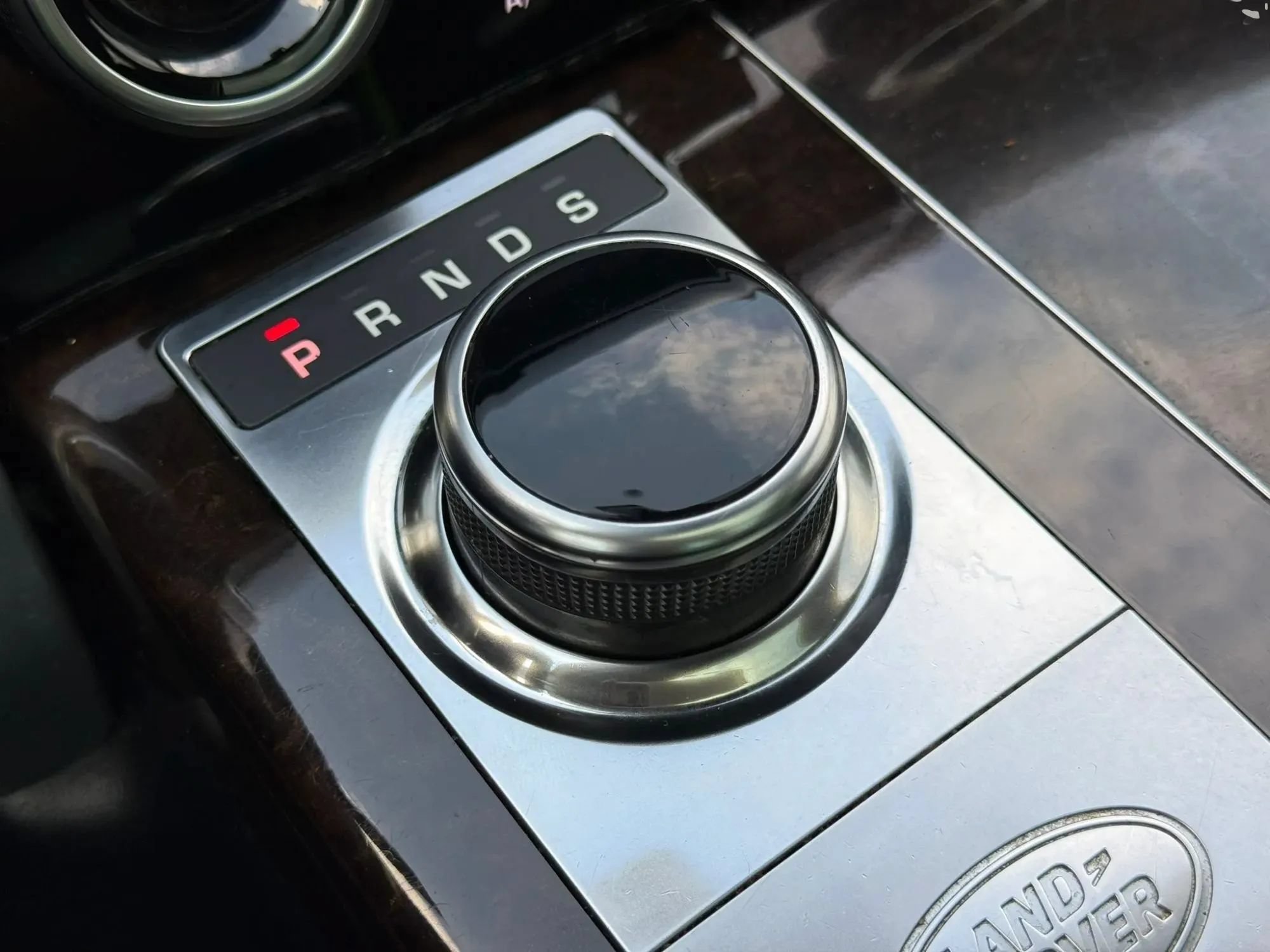 Used 2020 Land Rover Range Rover HSE AWD/4WD image 32