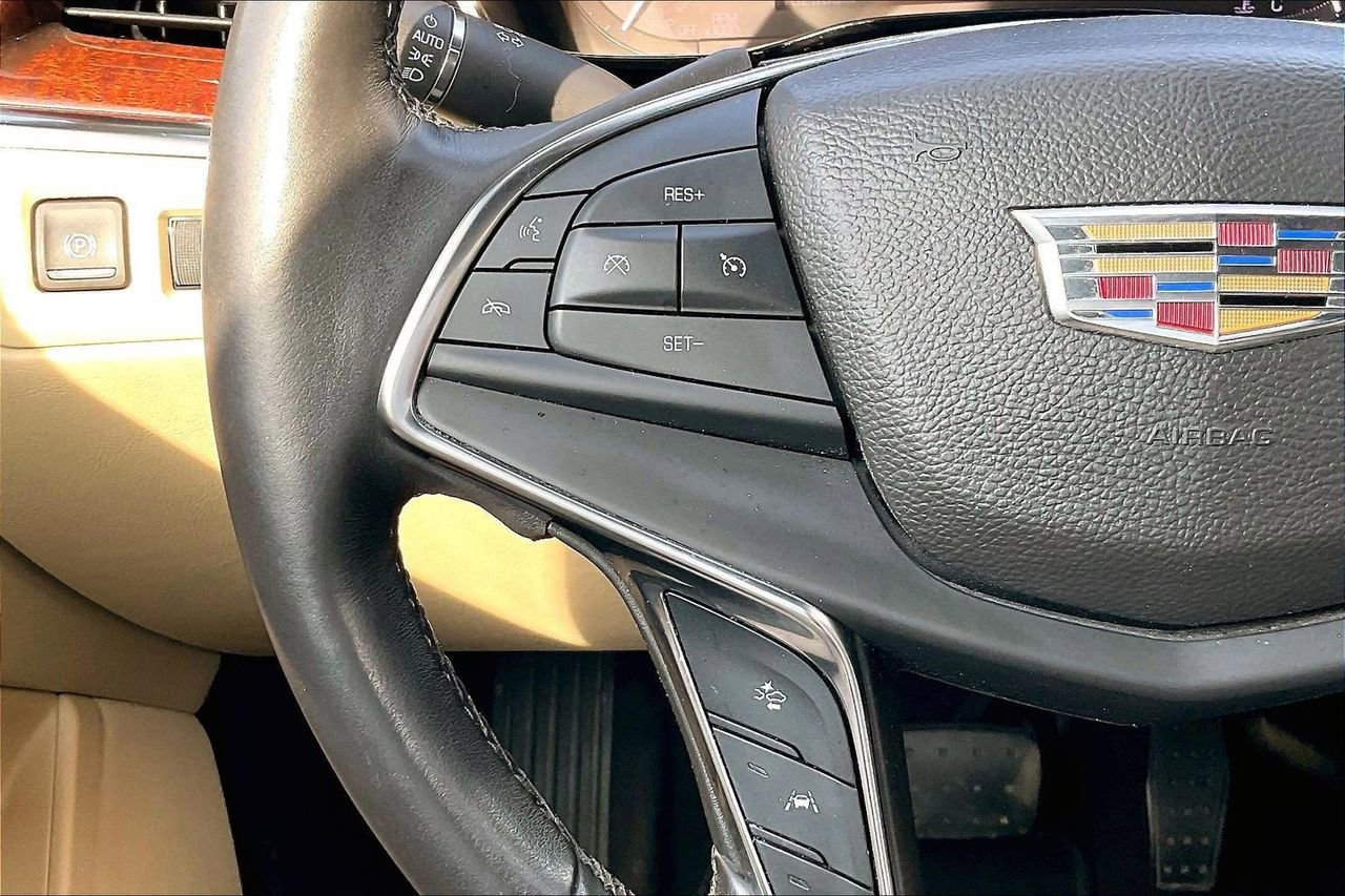 Used 2017 Cadillac XT5 Luxury w/ Driver Awareness Package image 31