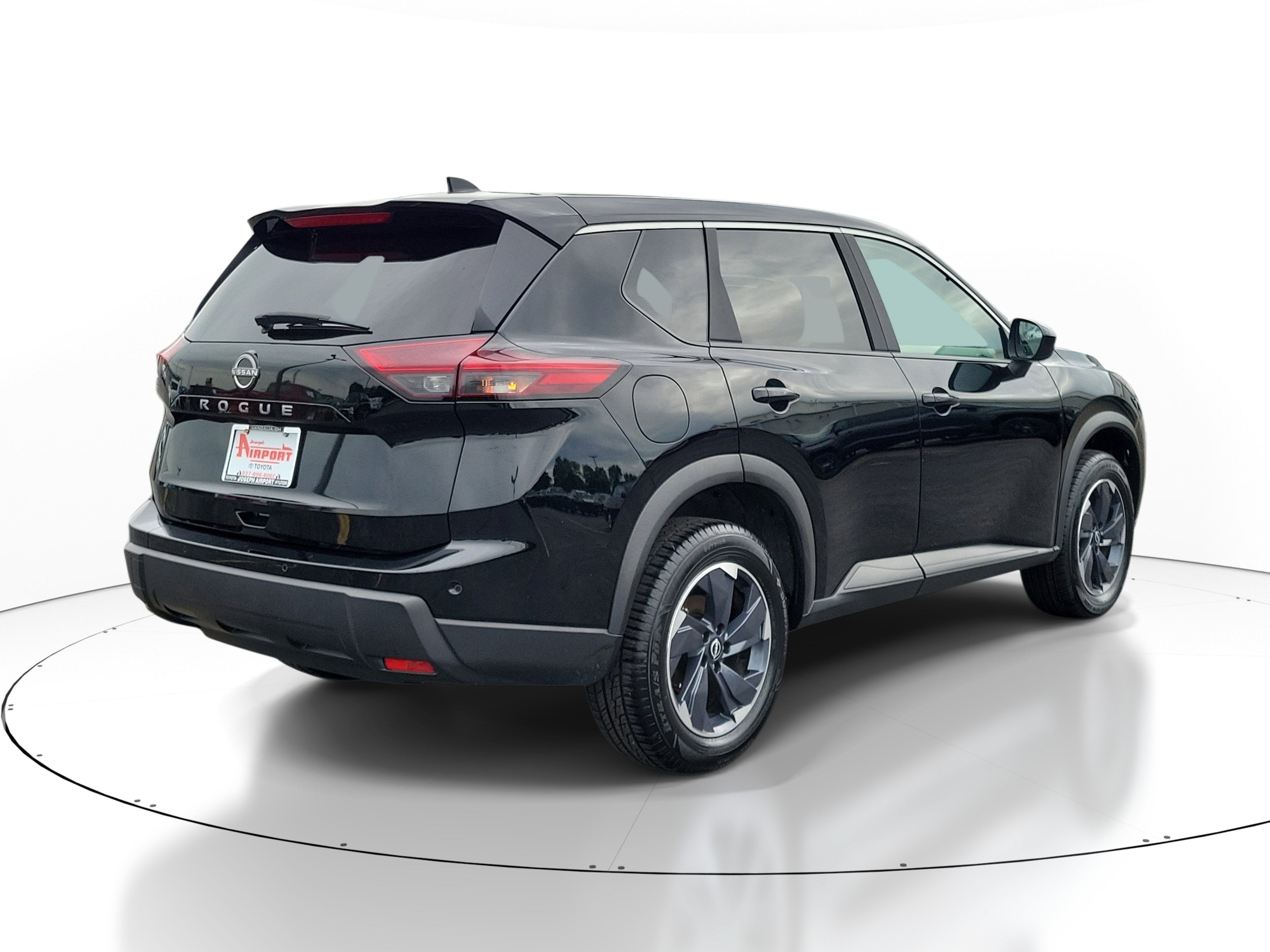 Used 2025 Nissan Rogue SV FWD image 4