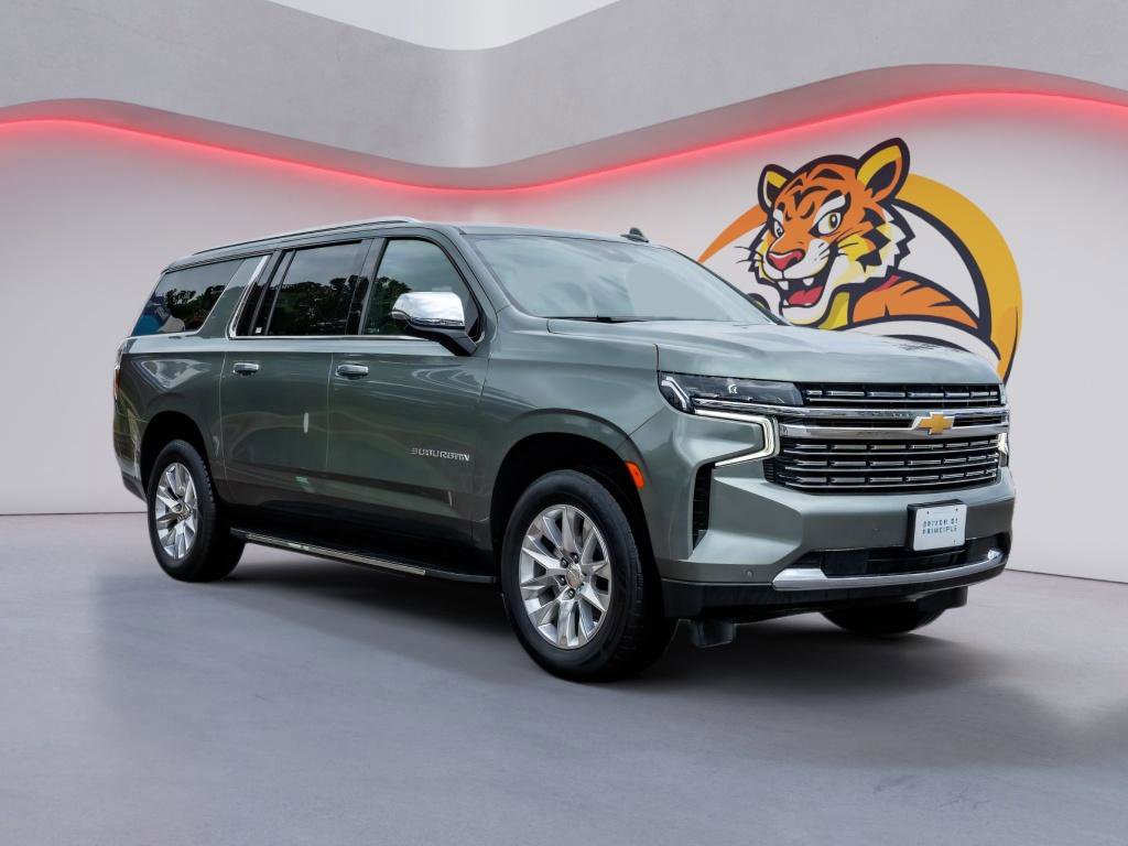 Used 2024 Chevrolet Suburban Premier AWD/4WD image 3