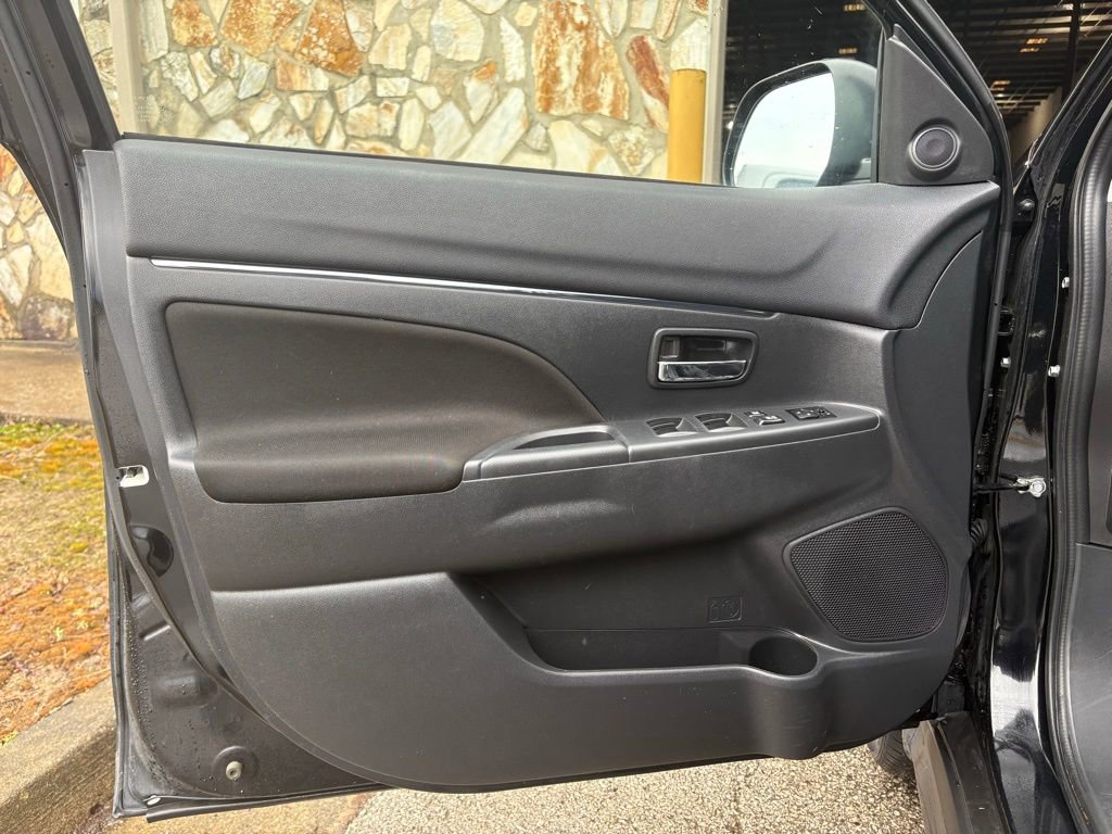 Used 2022 Mitsubishi Outlander Sport ES image 19