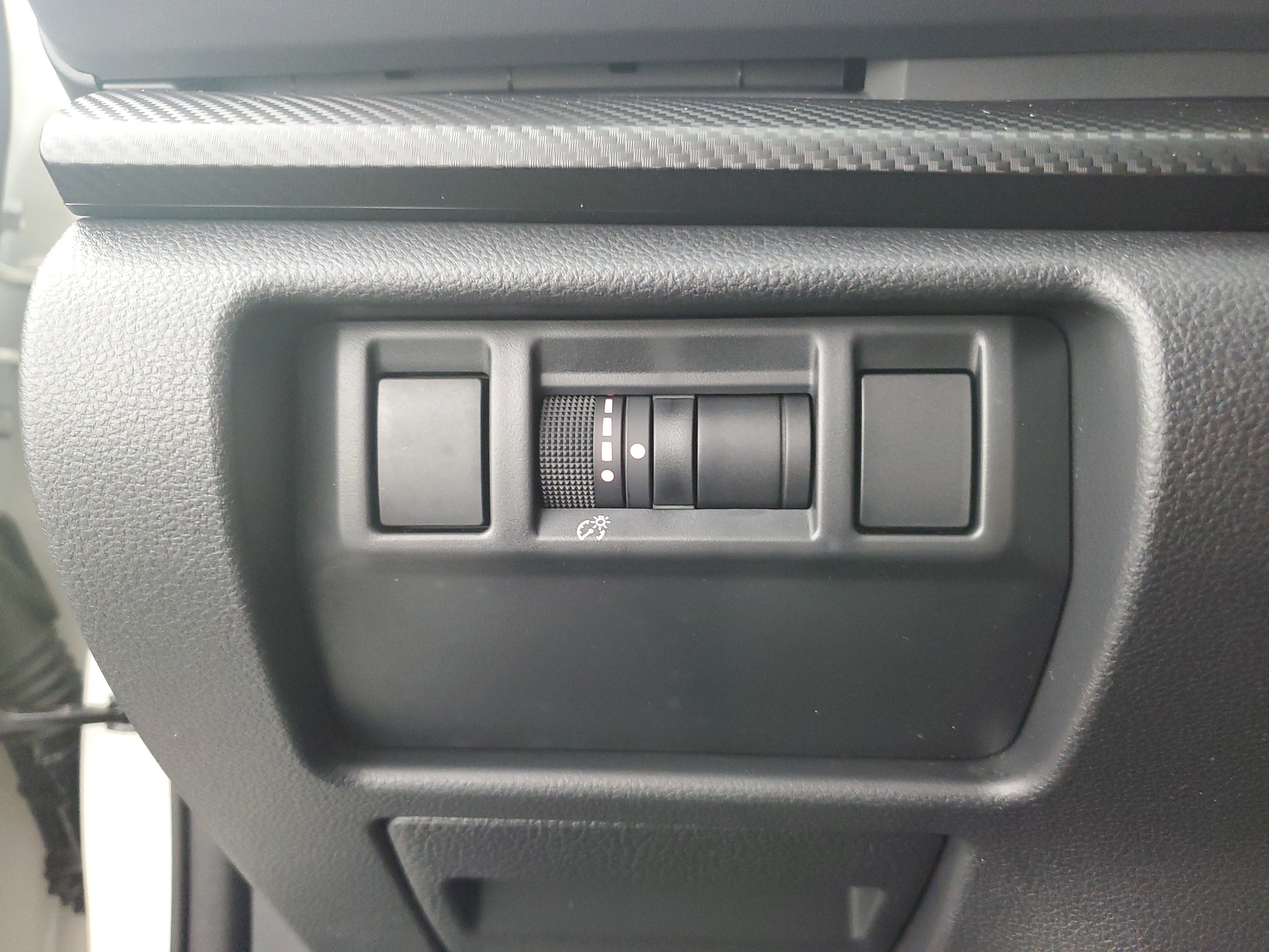 Used 2025 Subaru Crosstrek 2.5i Premium image 27