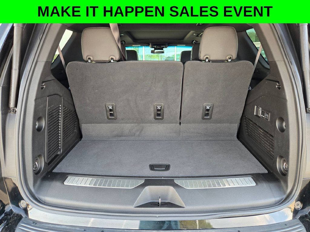 Used 2023 Chevrolet Tahoe RST w/ Luxury Package AWD/4WD image 32