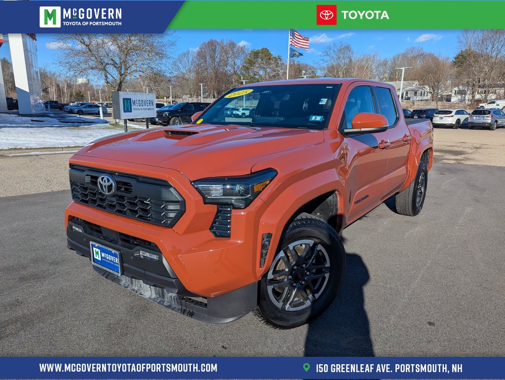 Used 2025 Toyota Tacoma TRD Sport image 1