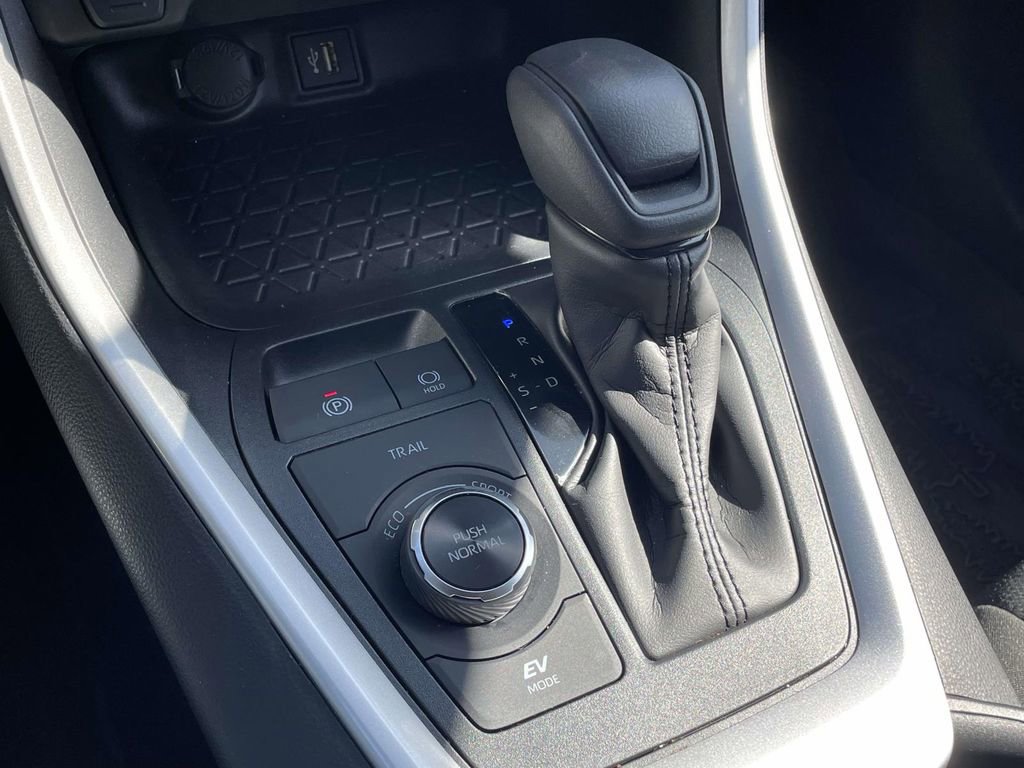 Used 2025 Toyota RAV4 Woodland Edition AWD/4WD image 19