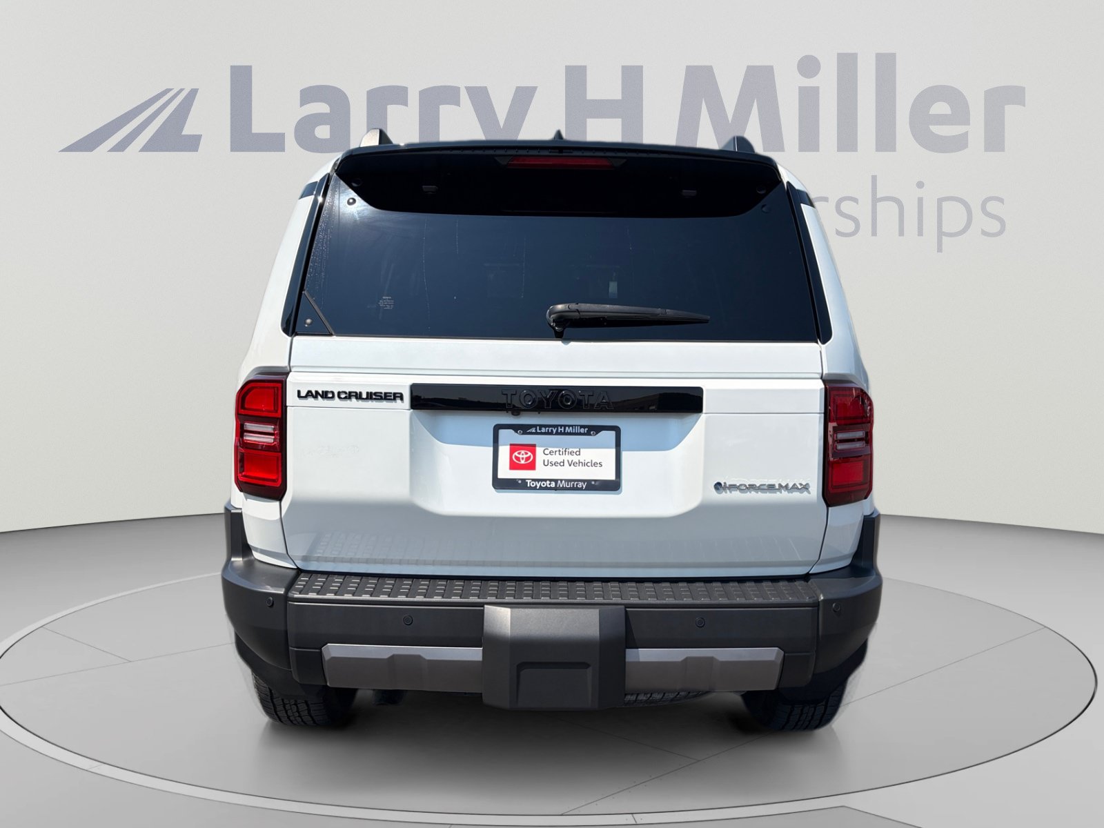 Certified 2025 Toyota Land Cruiser AWD/4WD image 4