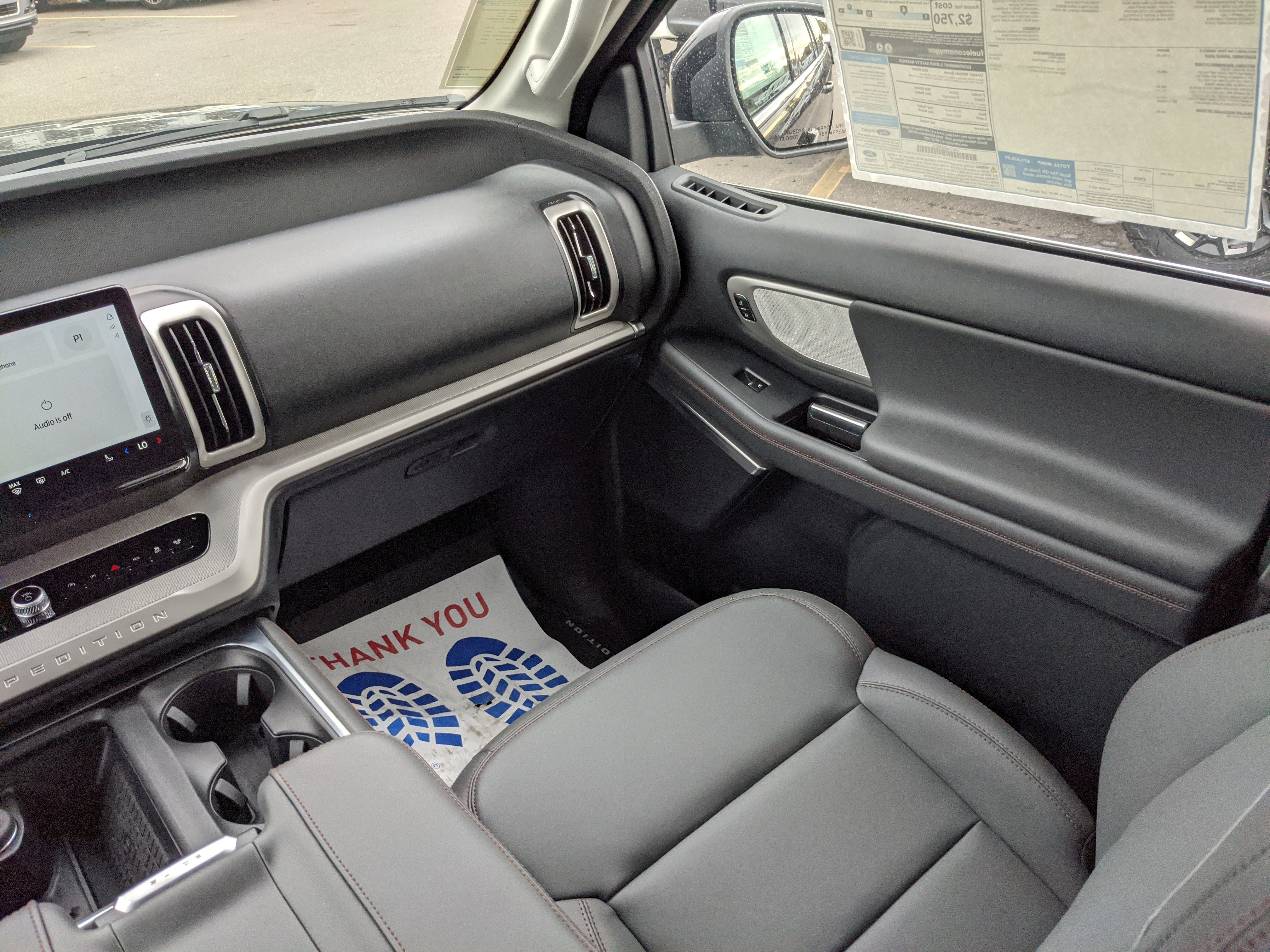 New 2025 Ford Expedition Active image 15