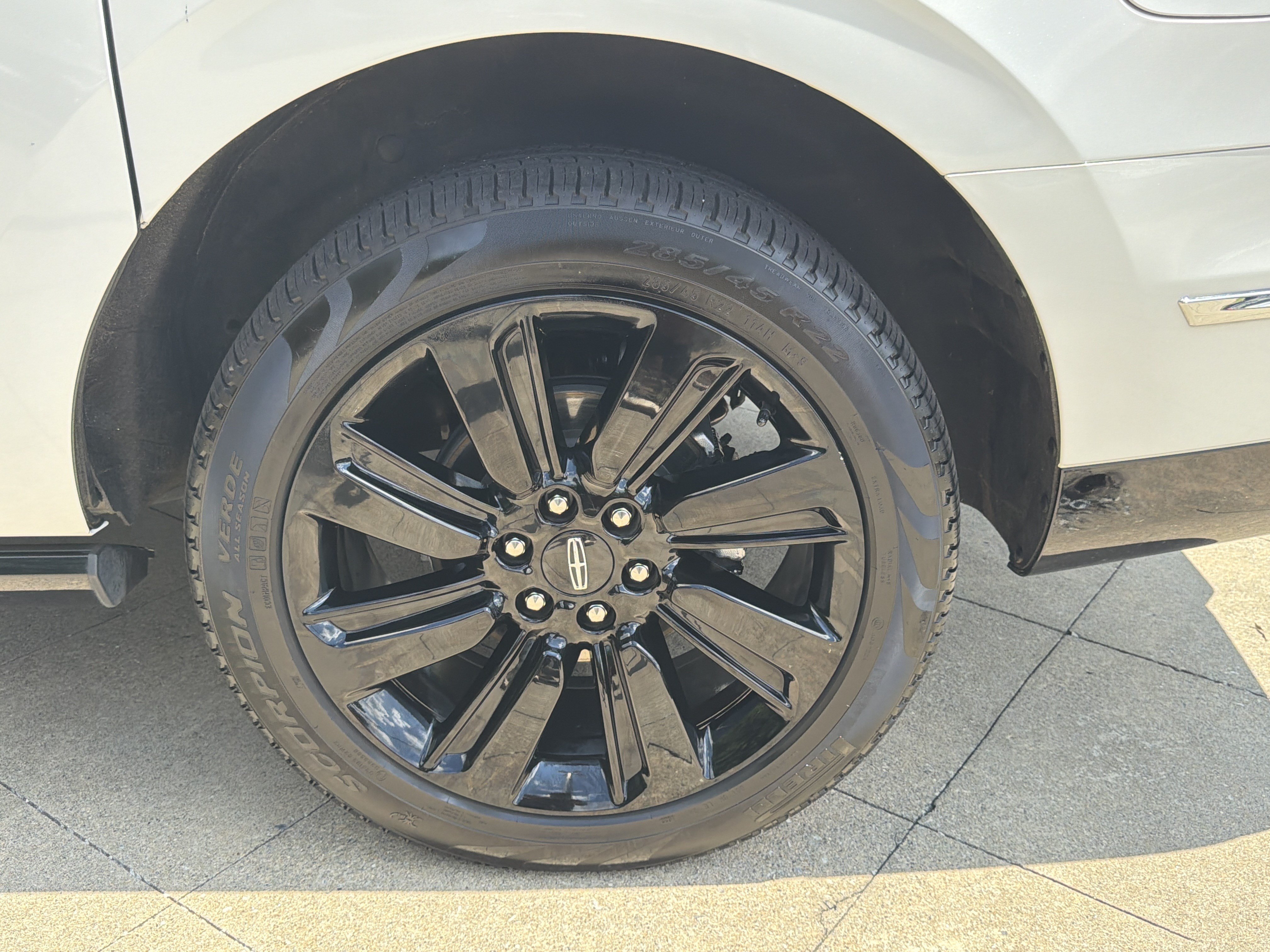 Used 2023 Lincoln Navigator L Black Label AWD/4WD image 23