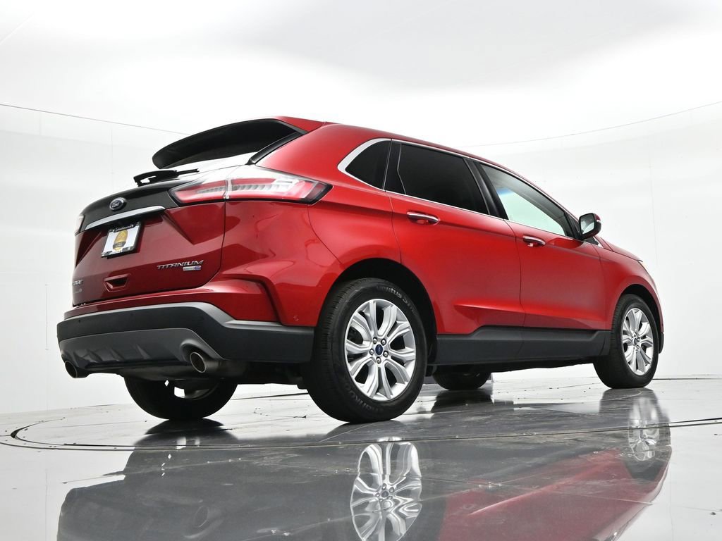 Used 2020 Ford Edge Titanium w/ Equipment Group 301A AWD/4WD image 32