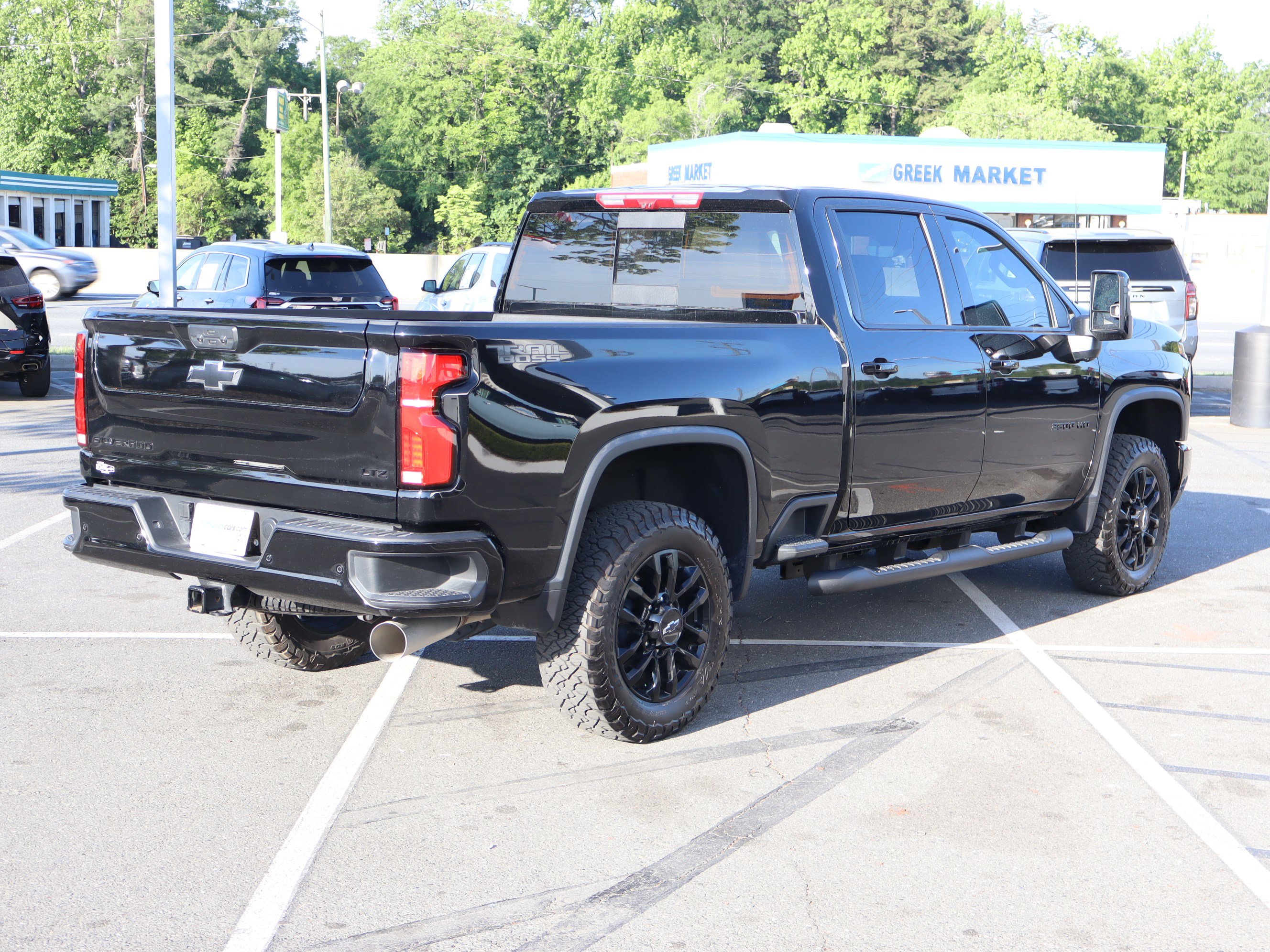 Used 2025 Chevrolet Silverado 2500 LTZ w/ LTZ Plus Package AWD/4WD image 9