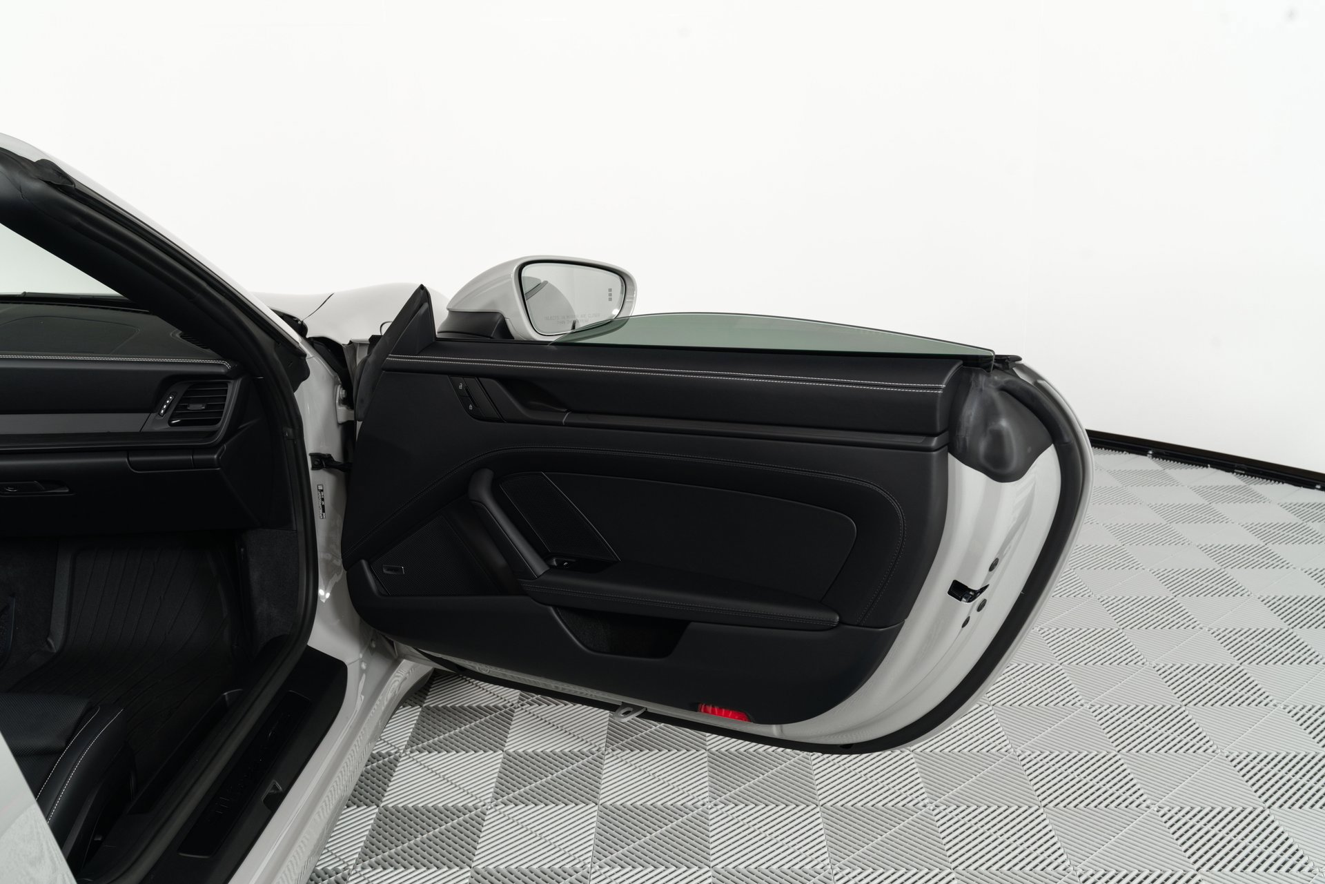 Used 2025 Porsche 911 Targa 4 GTS image 14