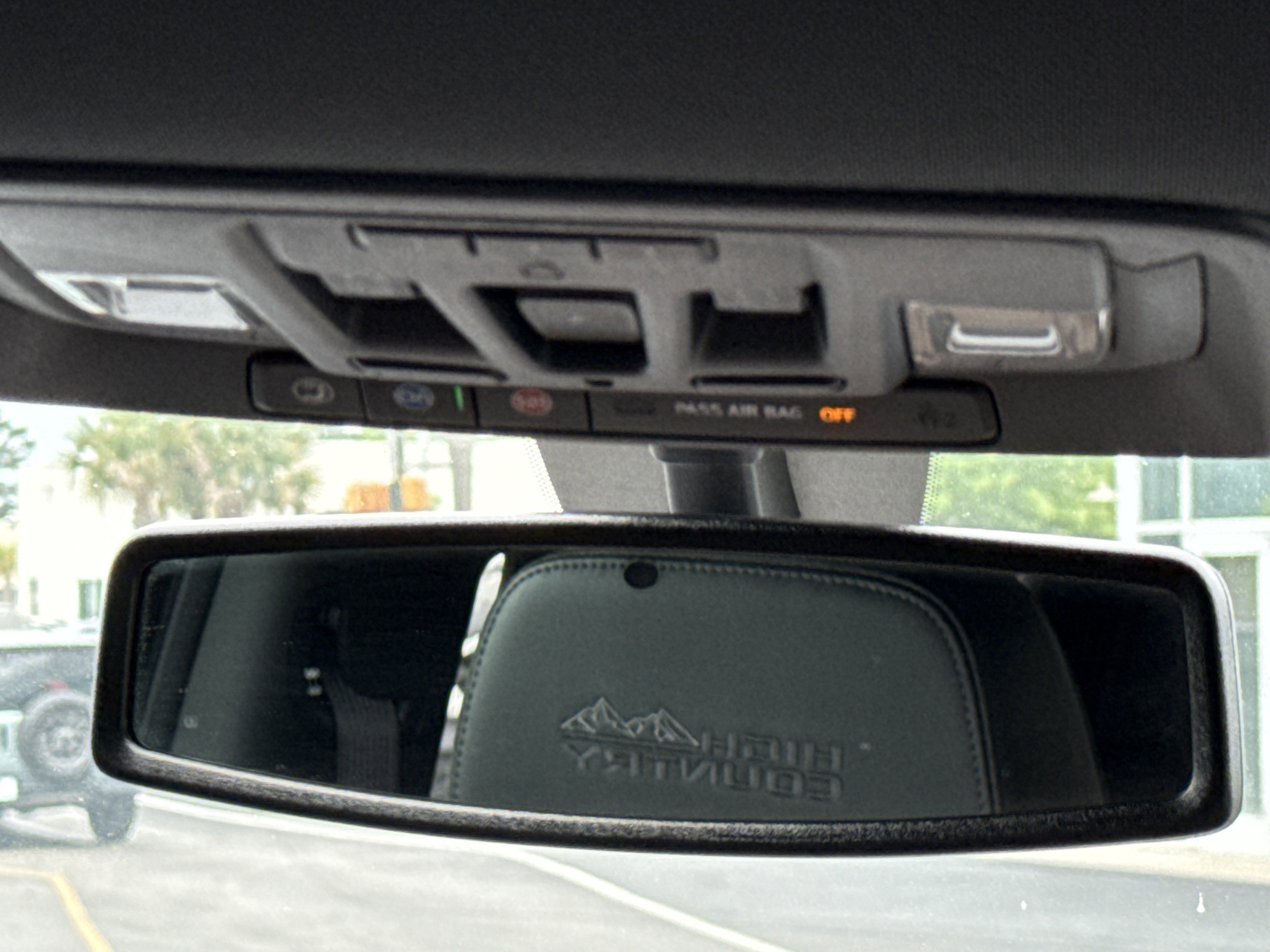 Used 2022 Chevrolet Silverado 2500 High Country w/ Z71 Off-Road Package image 33