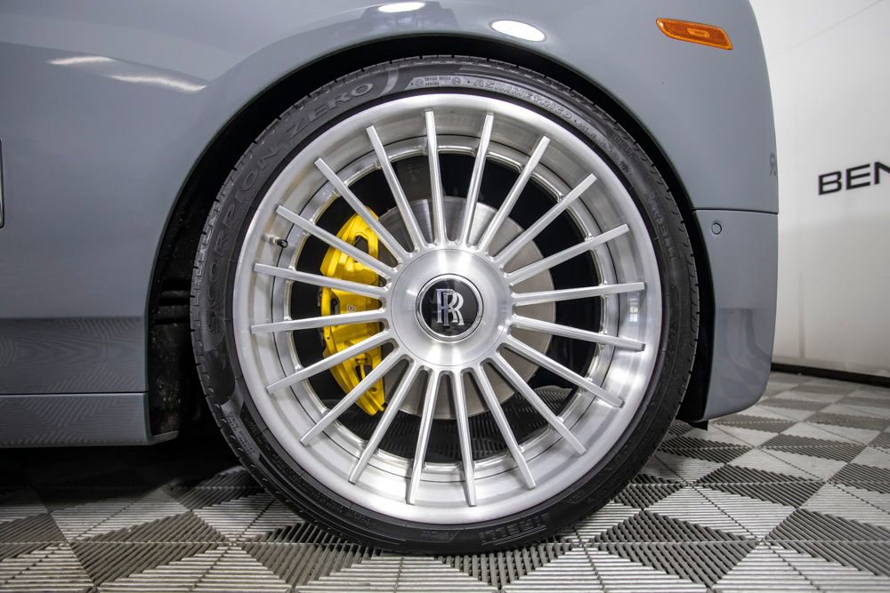 Used 2018 Rolls-Royce Phantom Sedan image 77