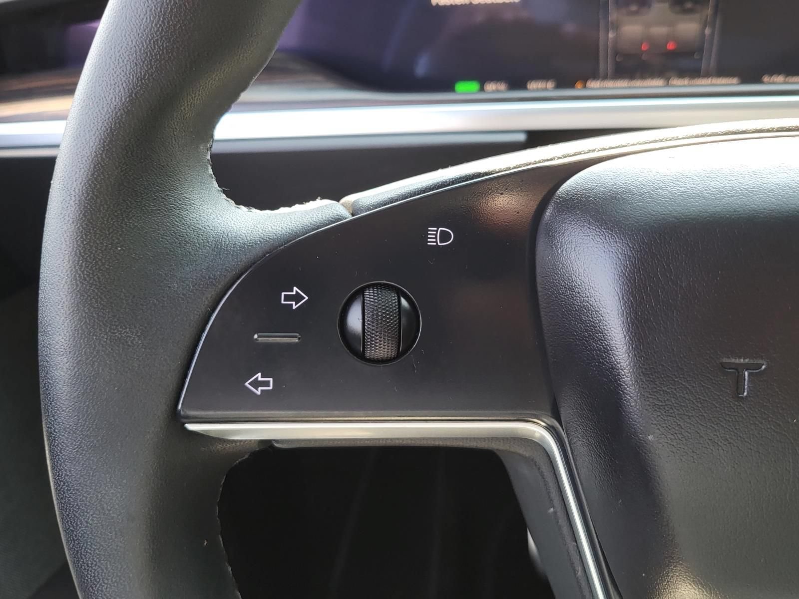 Used 2024 Tesla Model X AWD/4WD image 34