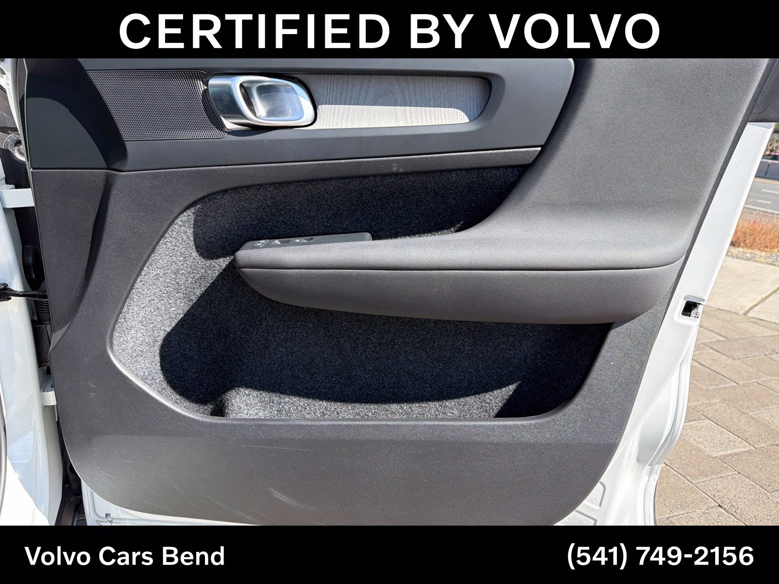 Certified 2026 Volvo XC40 B5 Plus AWD/4WD image 25