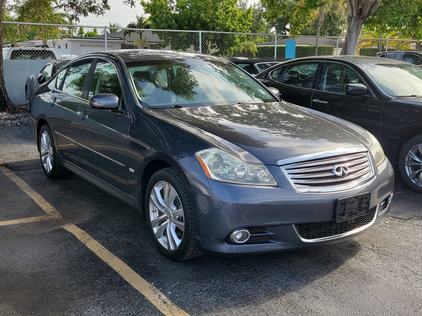 Used 2008 INFINITI M35 x w/ Technology Pkg AWD/4WD image 3