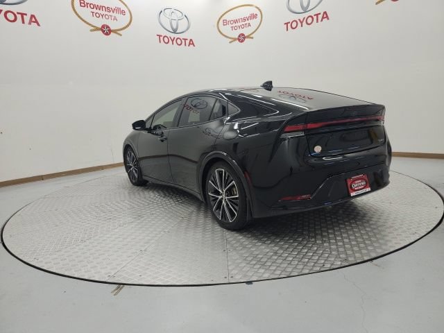 Used 2023 Toyota Prius XLE FWD image 6