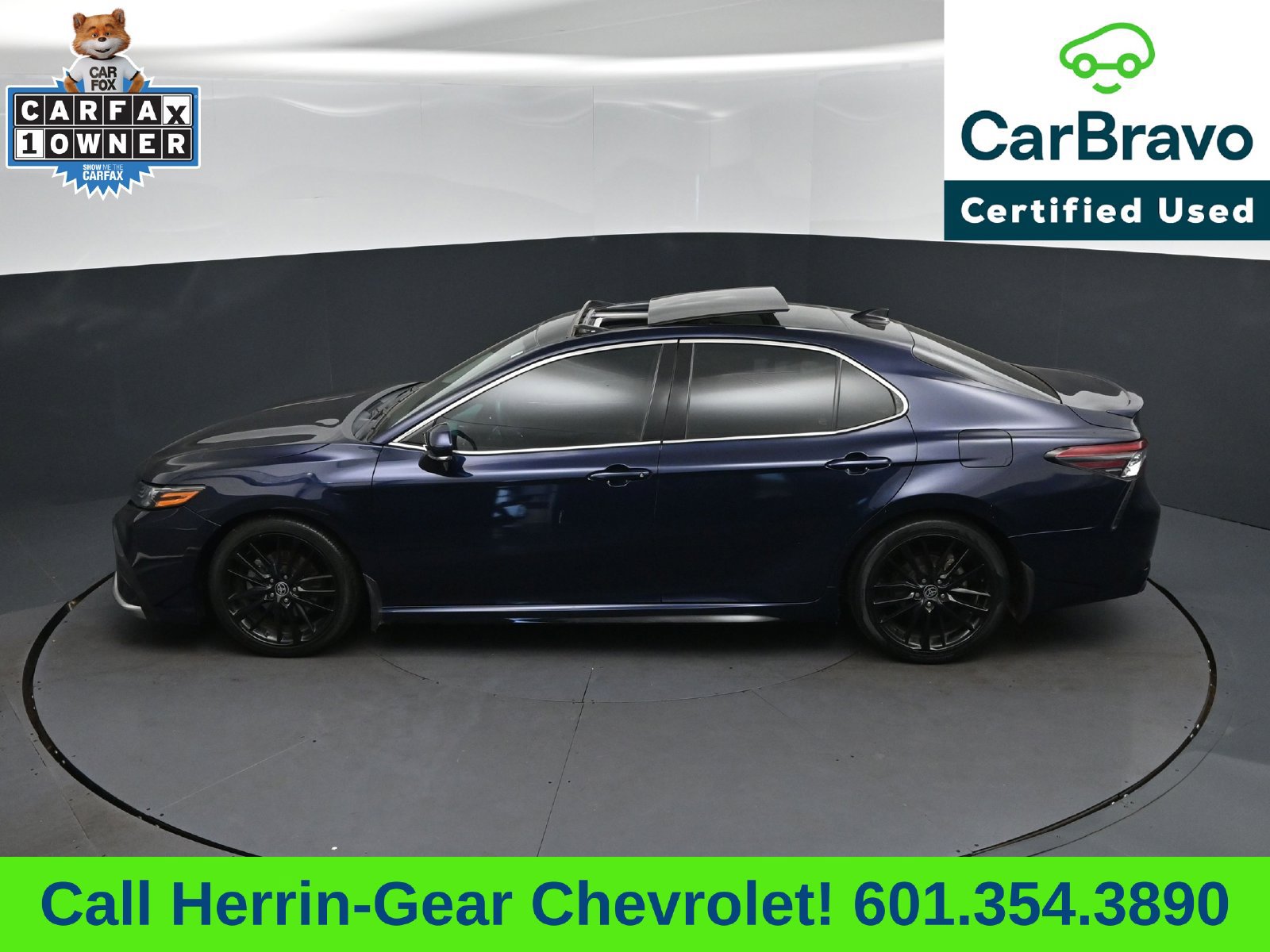 Used 2022 Toyota Camry XSE FWD image 32