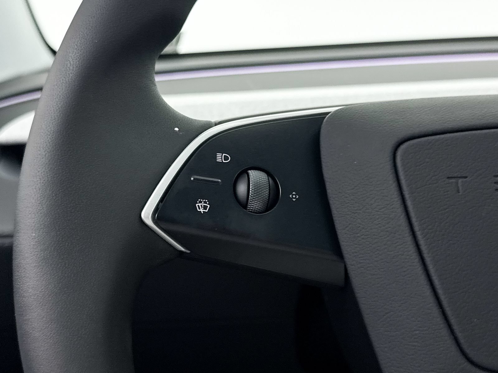 Used 2026 Tesla Model Y Long Range RWD image 37