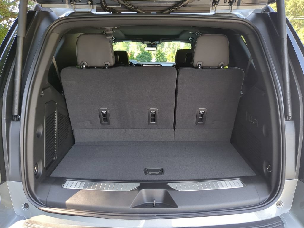 New 2026 Chevrolet Tahoe High Country AWD/4WD image 35