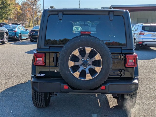 Used 2018 Jeep Wrangler Unlimited Sahara w/ Cold Weather Group image 4