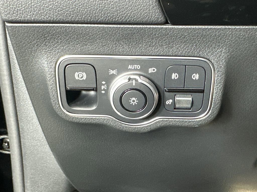 Certified 2026 Mercedes-Benz GLA 250 image 31