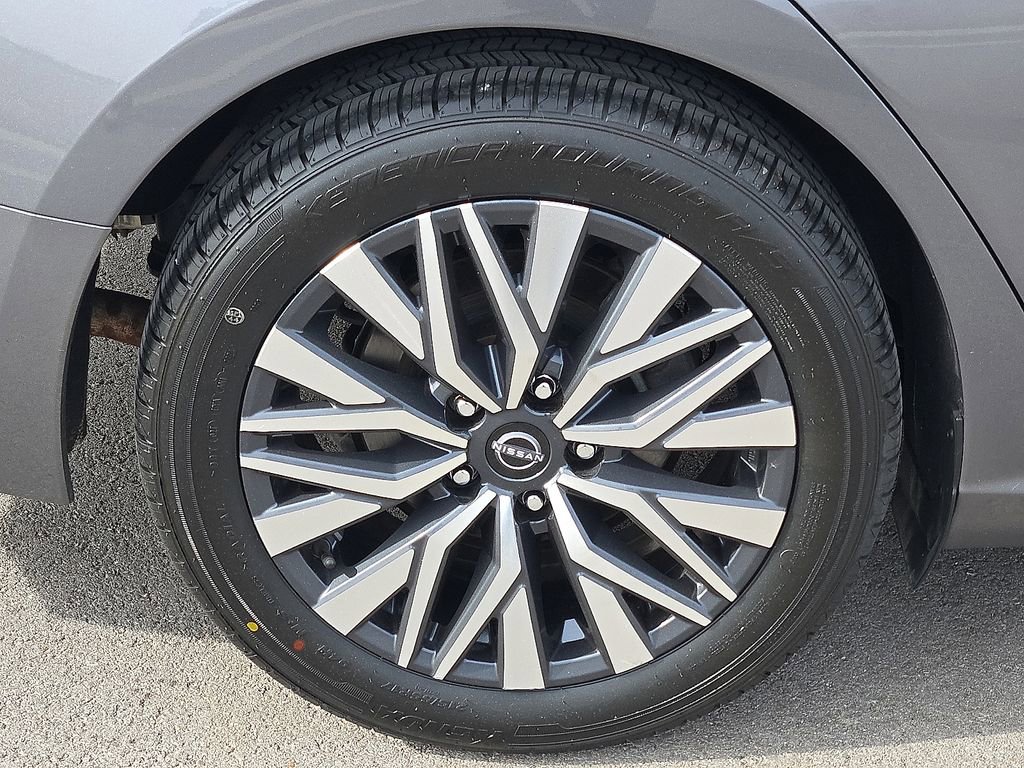 Used 2024 Nissan Altima 2.5 SV image 7