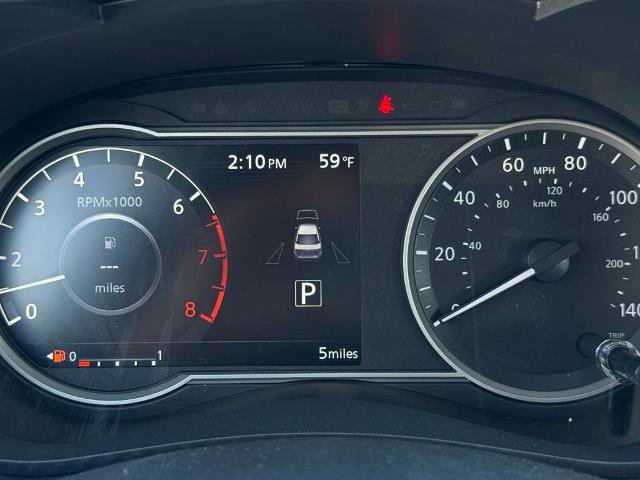 New 2025 Nissan Versa SR w/ Trunk Package FWD image 30