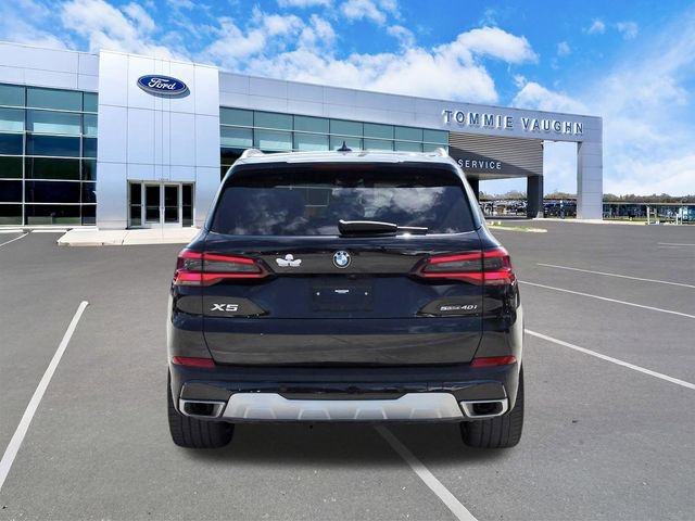 Used 2023 BMW X5 sDrive40i w/ Premium Package image 3