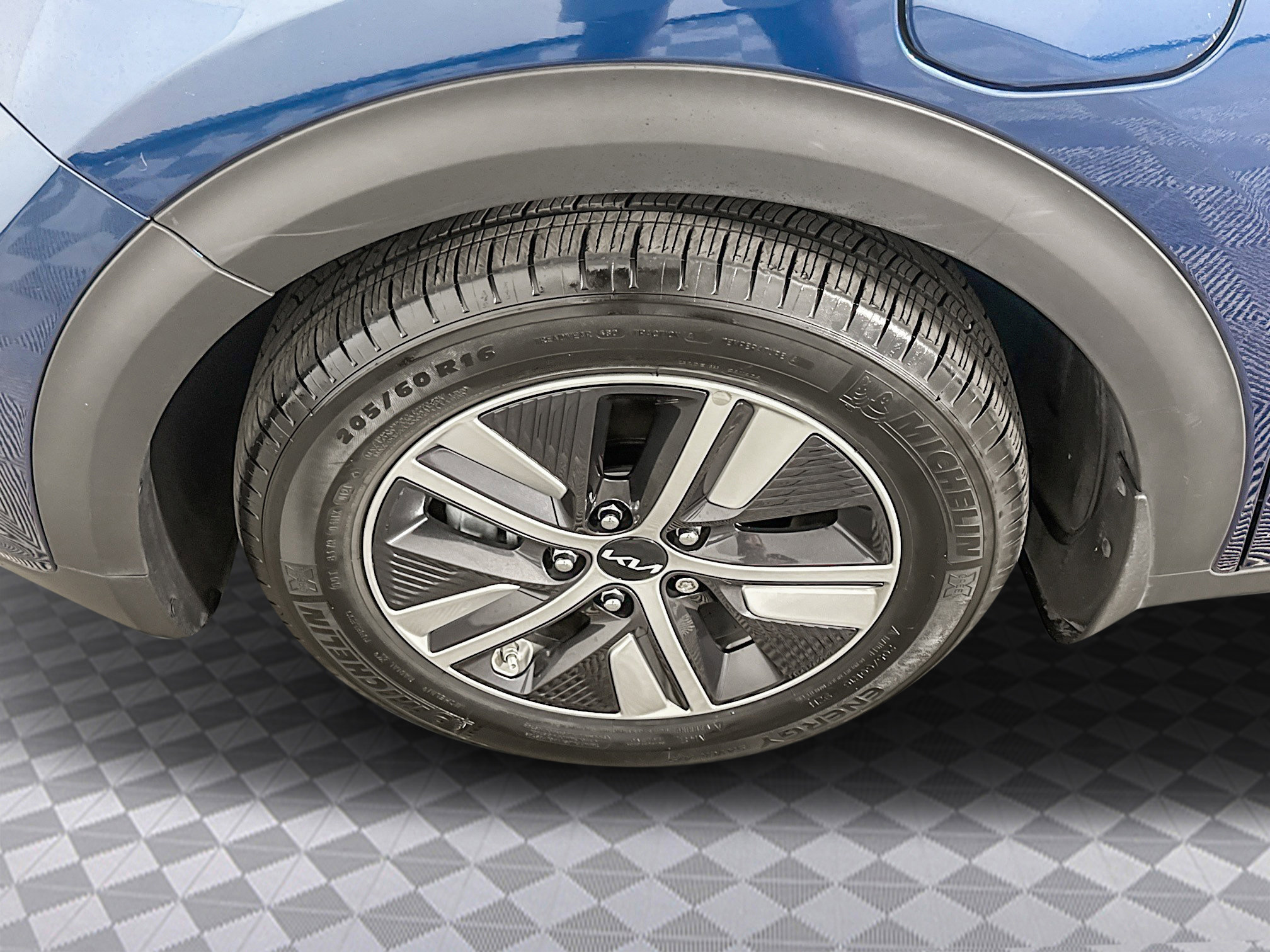 Used 2022 Kia Niro LXS image 32