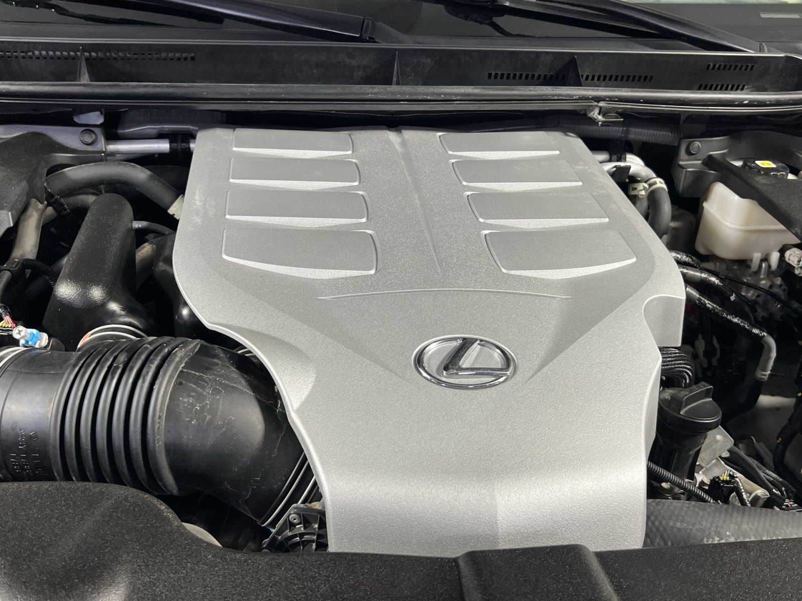 Used 2023 Lexus GX 460 Premium w/ Premium Package AWD/4WD image 29