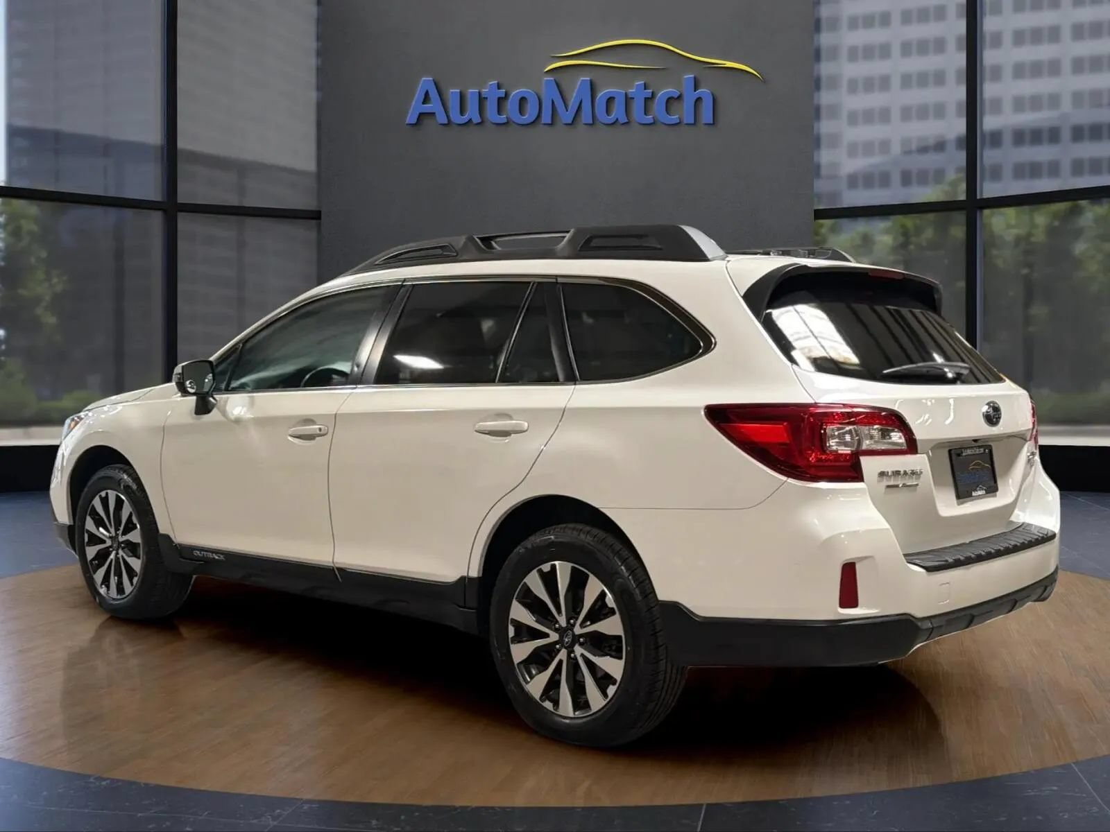 Used 2015 Subaru Outback 2.5i Limited AWD/4WD image 8