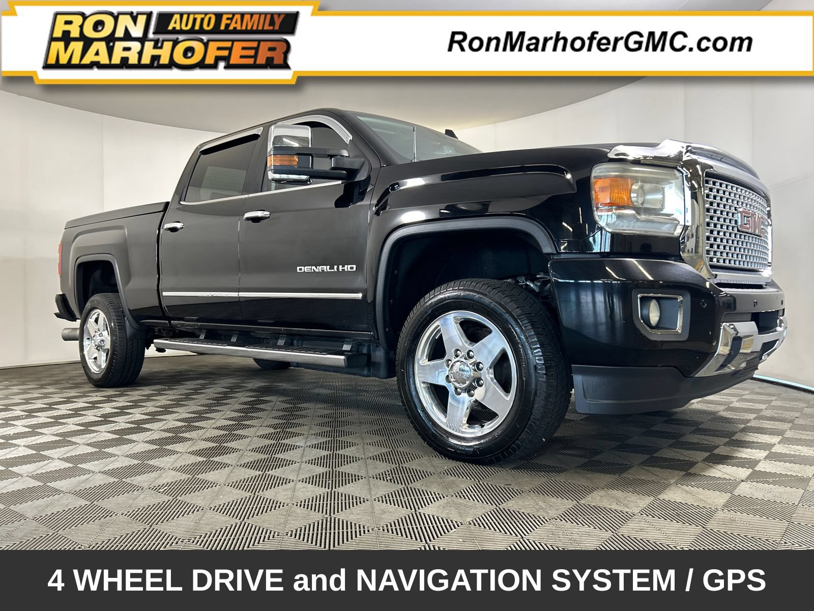 Used 2015 GMC Sierra 2500 Denali AWD/4WD image 1