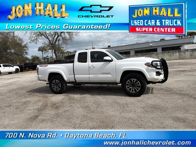 Used 2022 Toyota Tacoma TRD Sport w/ TRD Premium Sport Package AWD/4WD image 15